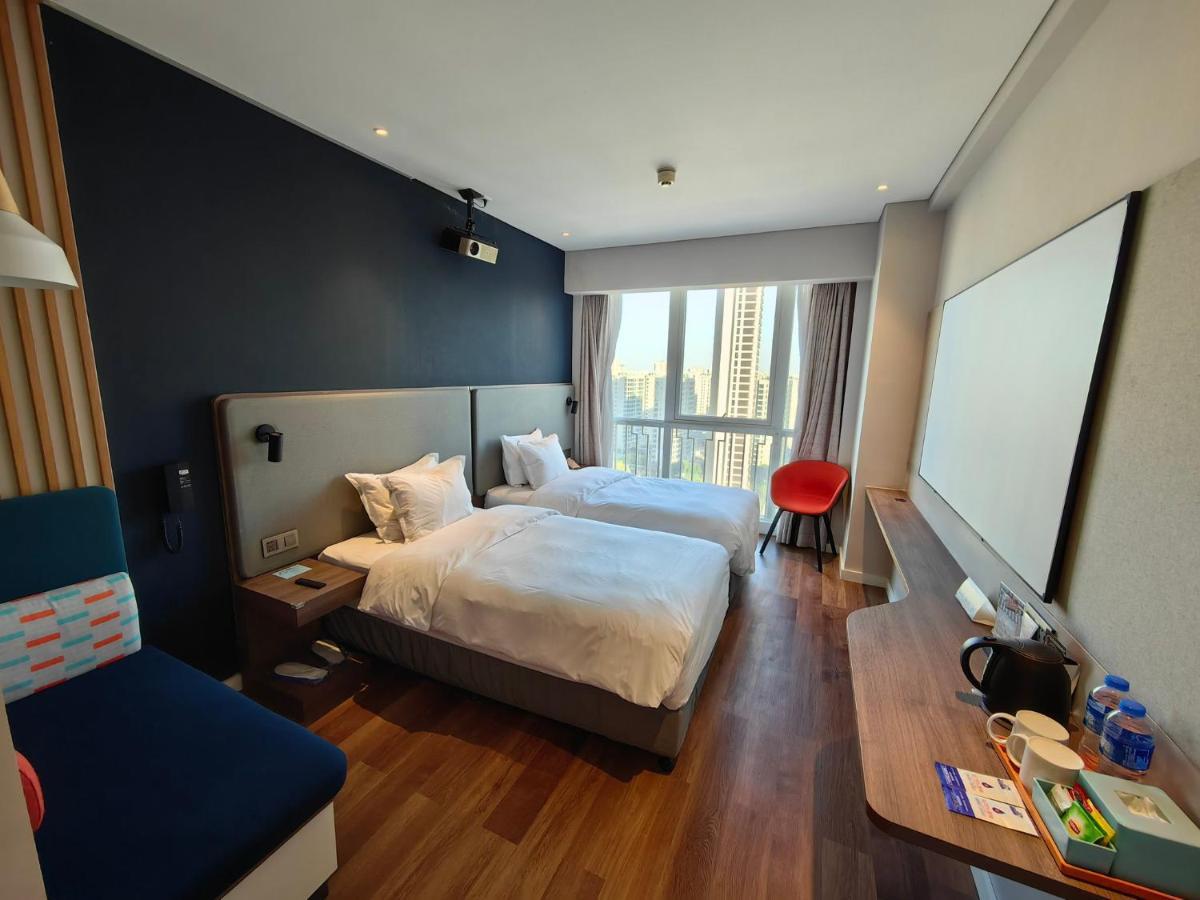 Holiday Inn Express Liyang Huafu By Ihg Dış mekan fotoğraf